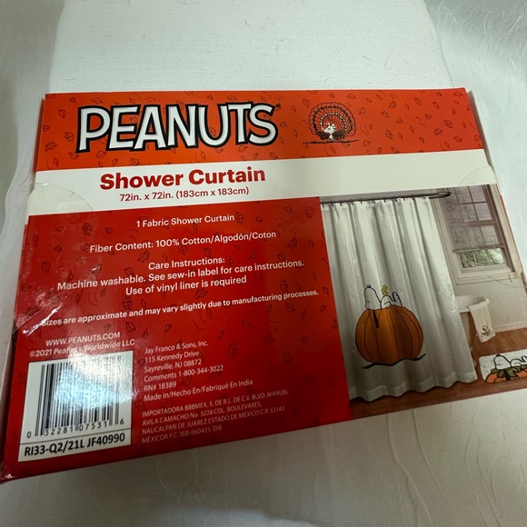NIB Snoopy and Woodstock on Pumpkin Shower Curtain - Picture 6 of 6